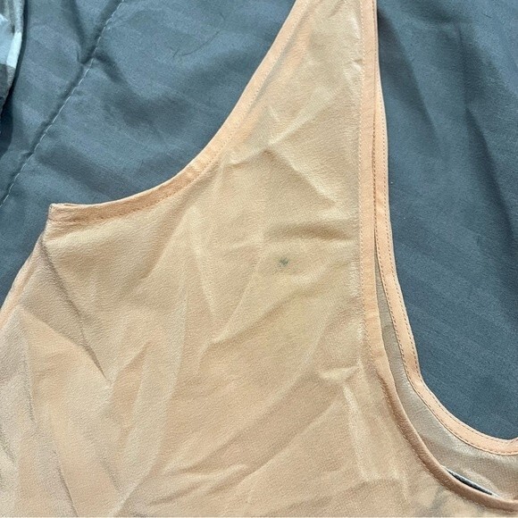 Aritzia T. Babaton 100% Silk Peach Scoop Neck Sleeveless Top Size XS - Picture 8 of 8